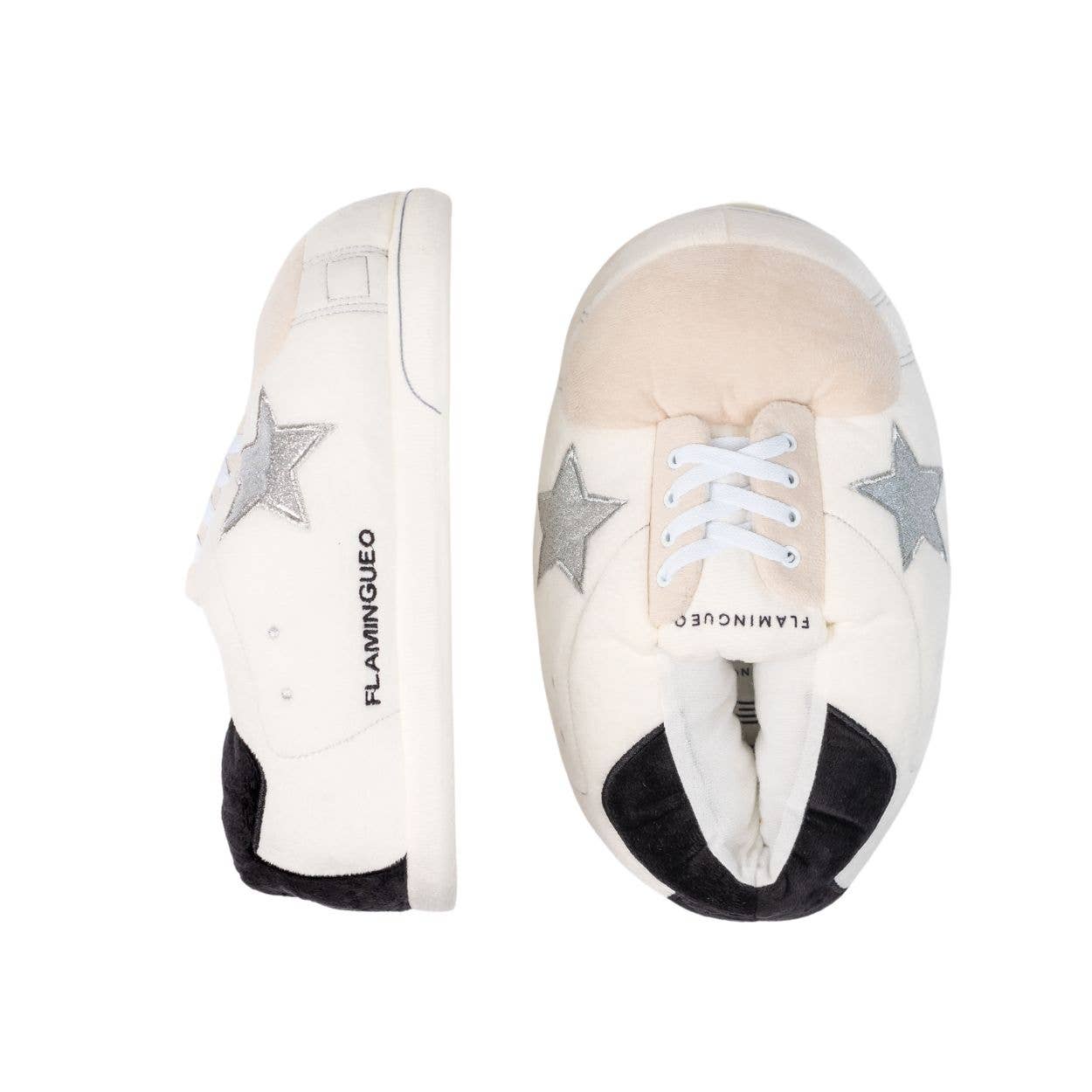 Chaussures de maison géantes blanches avec étoile argentée