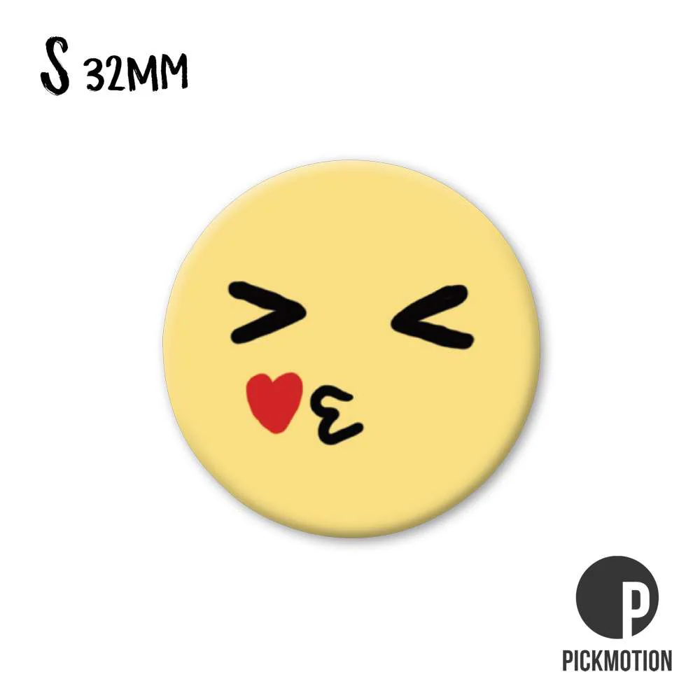 small kiss - Image 2