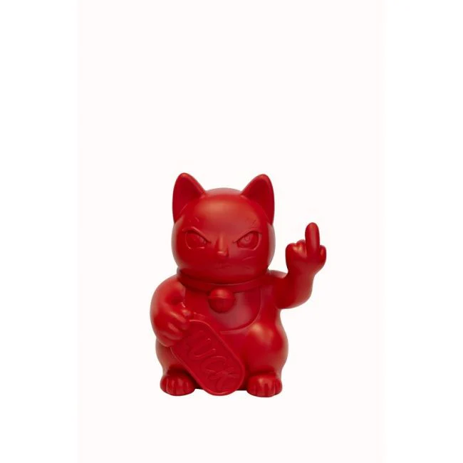 MANEKI LARGE RED