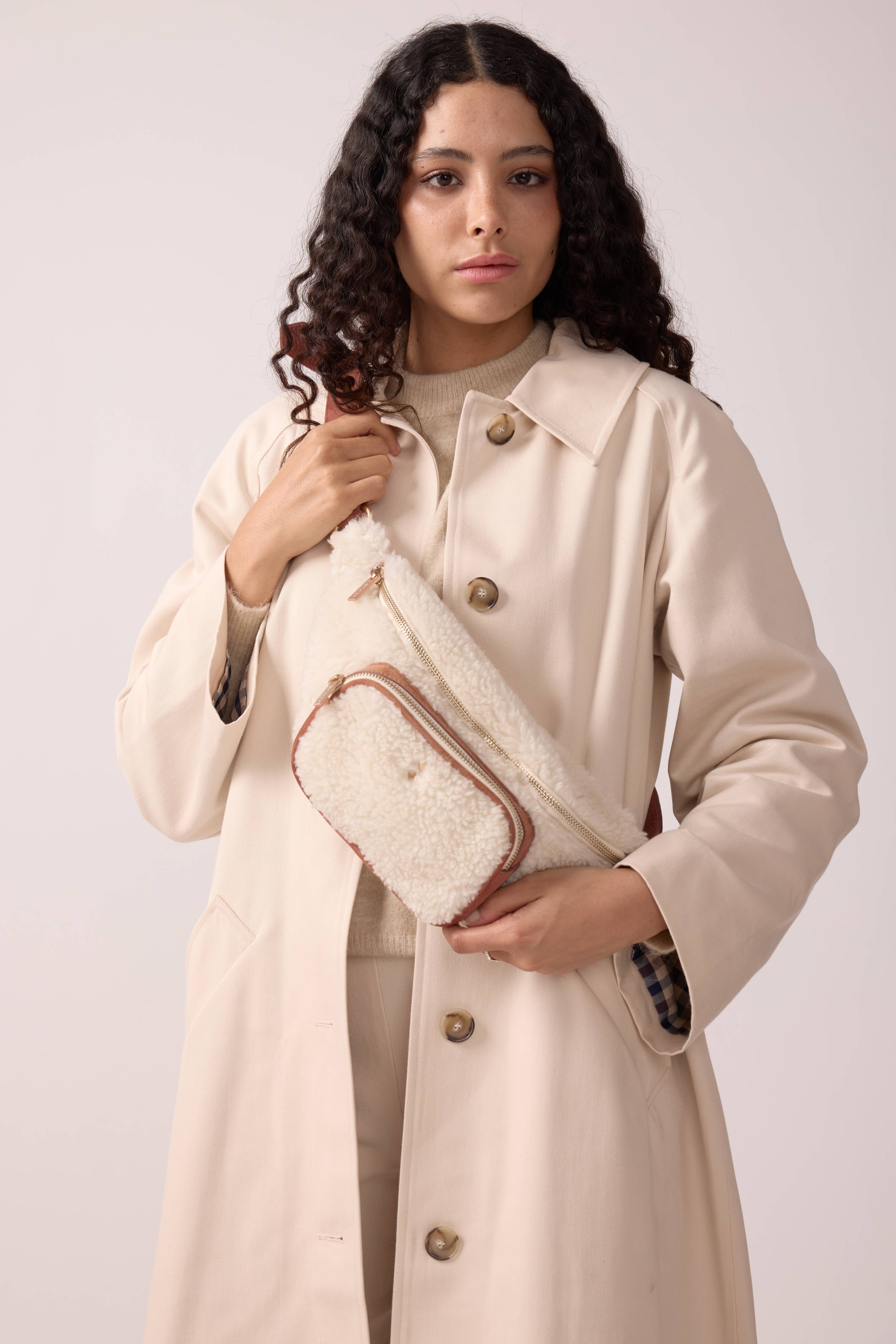 SAC BANANE SHERPA COGNAC NICOLETTA - Image 2