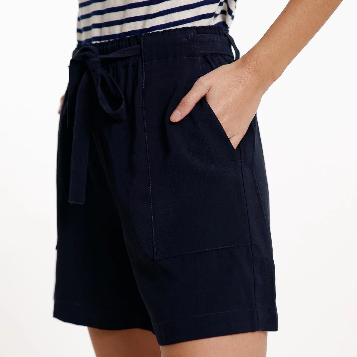 Short Charleen I Marine - Image 3